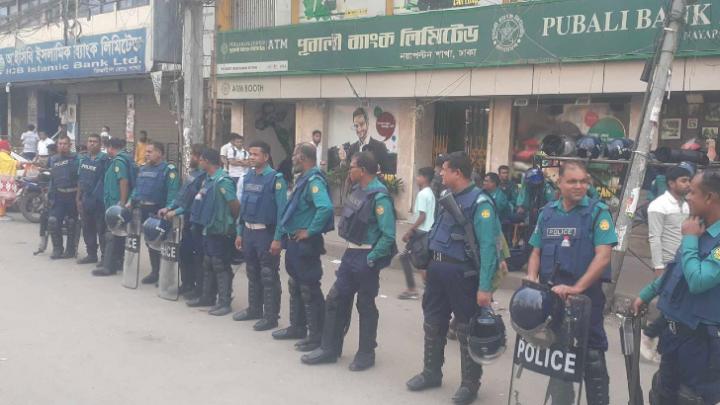 আবারও_নয়াপল্টনে_বাড়ছে_পুলিশের_সংখ্যা